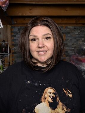 Helen - Brown Layered Bob Wig with Subtle Highlights